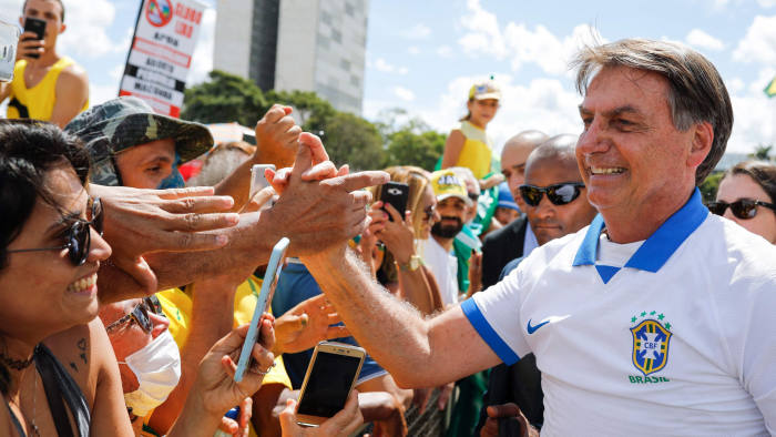 Presiden Bolsonaro Menghadapi Krisis